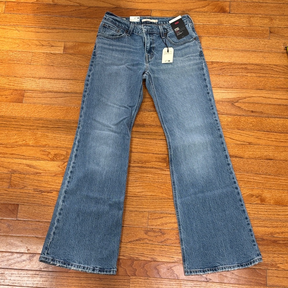 Levi’s Middy Flare Jeans